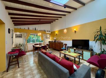 Casa · 100m² · 4 Ambientes · 1 Cochera · Venta Casa 4 Ambientes en Haedo
