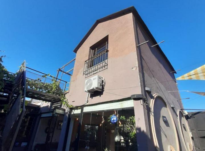 Local comercial · 20m² · 2 Cocheras