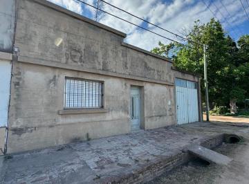 Casa · 3 Ambientes · 1 Cochera · Casa en Esperanza - Gonella 2893