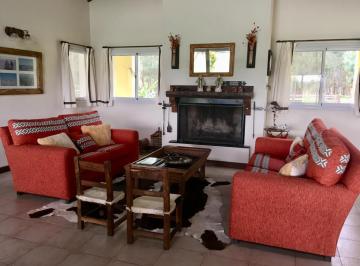 Casa · 200m² · 3 Ambientes · Casa en Chacras del Paraná - Lima - Zarate