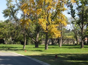 Terreno · 444m² · Barrio Privado " Solares de Zapiola ", Paso del Rey, Moreno