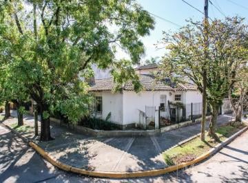 Casa · 208m² · 5 Ambientes · Casa en Venta, en Acassuso, Vías a Libertador.