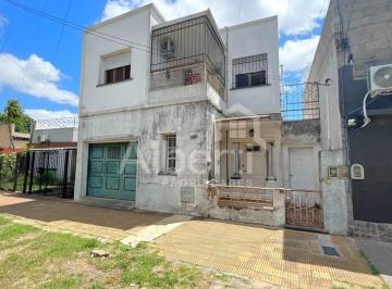 Casa de 4 ambientes, Morón · Venta Casa P. H 4 Ambientes en Haedo.
