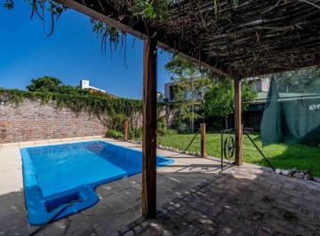Casa · 190m² · 9 Ambientes · 2 Cocheras · Casa en Venta Fisherton Rosario