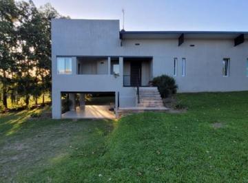 Casa de 5 ambientes, Los Nogales · Venta Hermosa Casa, 3 Dorm (1 Suite), Club de Campo Los Nogales