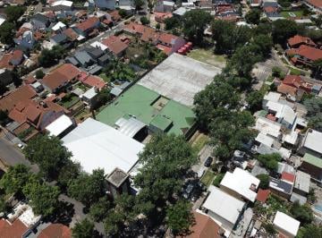 Depósito · 2900m² · 15 Cocheras · Depósito y Oficinas en Venta en La Mejor Zona de Carapachay, Vicente Lopez