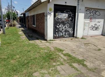 Casa de 5 ambientes, Almirante Brown · Casa + 3 Locales Sobre Av