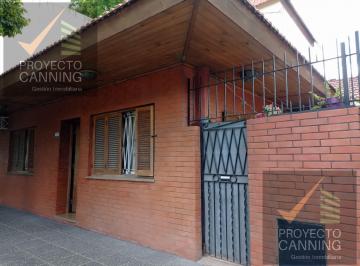 Casa · 150m² · 4 Ambientes · 1 Cochera · Casa en Venta en Luis Guillon