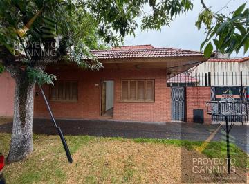 Casa · 150m² · 4 Ambientes · 1 Cochera · Casa en Venta en Luis Guillon
