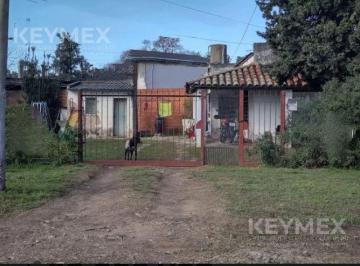 Casa · 527m² · 3 Ambientes · 1 Cochera · Venta Casa 3 Ambientes Merlo Buenos Aires