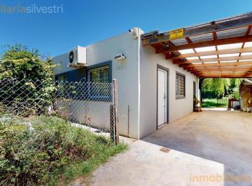 Casa · 57m² · 4 Ambientes · 1 Cochera · 132 Entre 428 y 429 - Arturo Seguí - Casa en Venta