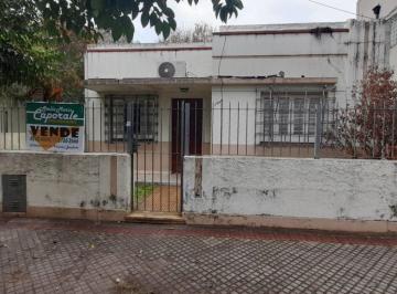 Casa de 3 ambientes, Lomas de Zamora · Casa 3 Ambientes con Gran Terreno en Venta