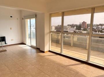 Departamento de 5 ambientes, Villa María · Departamento en Venta