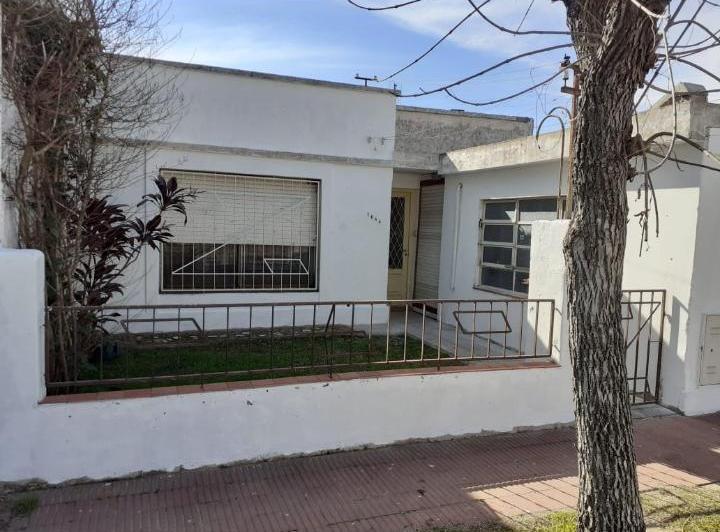 Casa · 200m² · 5 Ambientes · 1 Cochera