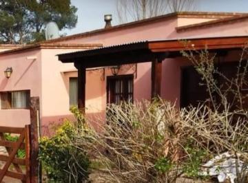 Casa · 130m² · 3 Ambientes · Casa en Venta - 2 Dorm. 2 Baños - 450 m² - Miramar