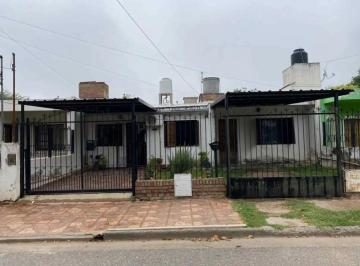 PH de 6 ambientes, Córdoba · Venta Dos Casas Zona Sur B°santa Isabel