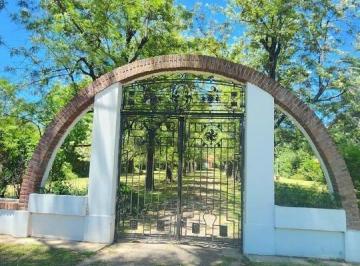 Quinta vacacional de 3 ambientes, Desvío Arijón · Rio Grande, Pasando Sauce Viejo. Casa Quinta