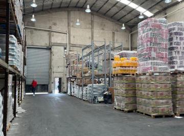 Local comercial · 800m² · 1 Ambiente · Deposito 800 m² a 1 Cuadra de Mosconi y Monteverde en Venta - Quilmes