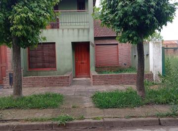Casa de 4 ambientes, General Belgrano · Casa en Venta - General Belgrano - 4 Ambientes - Calle 32