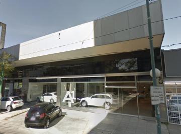 Local comercial · 360m² · 3 Ambientes · Venta Local Sobre Av Libertador en Vicente López de Vías Al Río