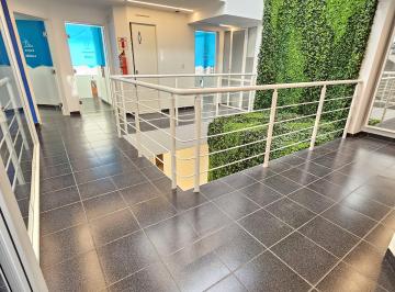 Local comercial de 12 ambientes, Tandil · Alquiler Local/aulas/coworking