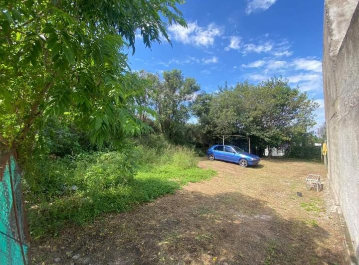 Terreno · 300m²