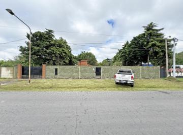 Casa · Complejo Residencial en Venta