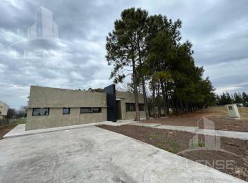 Casa · 177m² · 4 Ambientes · Casa 4 Ambientes a Estrenar con Pileta en Venta - Greenville Polo