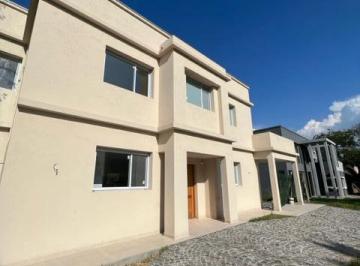 Casa · 245m² · 4 Ambientes · Casa 4 Ambientes en 2 Plantas a Estrenar en Venta - Alquilada - Fincas de Hudson