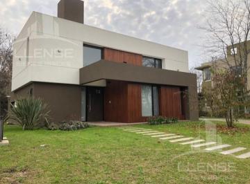 Casa · 188m² · 5 Ambientes · 1 Cochera · Casa 5 Ambientes en 2 Plantas en Venta - Fincas de Hudson