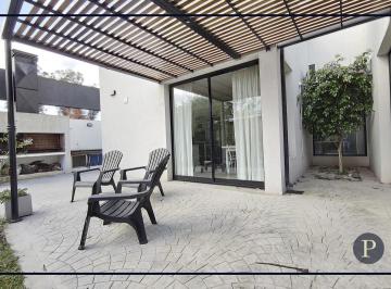 Casa · 160m² · 4 Ambientes · Casa - Arenas del Sur