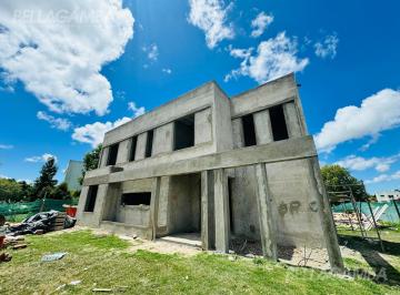 Casa · 188m² · 5 Ambientes · 2 Cocheras · Casa Venta El Canton Norte 5 Ambientes Vista Al Lago