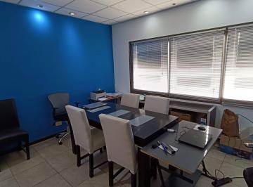Oficina comercial de 2 ambientes, Ezeiza · Oficina en Plaza Canning! 43 m² en 2 Ambientes con Baño y Cocina!