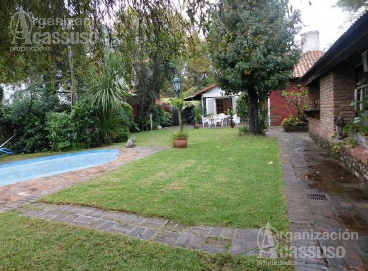 Casa · 420m² · 5 Ambientes · 3 Cocheras