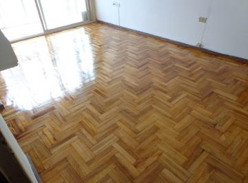 Departamento · 38m² · 2 Ambientes - rosa chaufan · Pque Chacabuco. Sobre Av Esquina. Gran 2 Amb. Balcon con Cerramiento.
