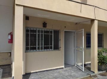 Departamento de 3 ambientes, La Matanza · Oportunidad 2 P. H. en Venta! Isidro Casanova