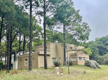 Casa de 6 ambientes, Pinamar · Dueño Directo. a Dos Cuadras del Mar, Cerca de Playa Frontera y Nuevo Centro Co