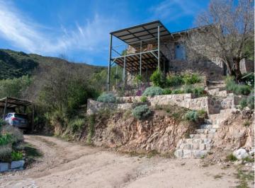 Casa de 4 ambientes, La Cumbre · Alquiler Temporario - Los Molles - La Cumbre