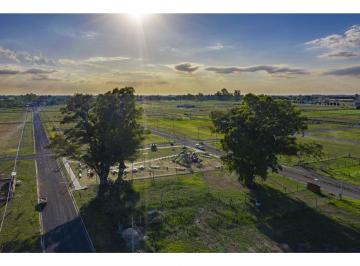 Terreno · 300m² · Terreno en Venta en Ecopueblo Alvear. 300 m. Financiación