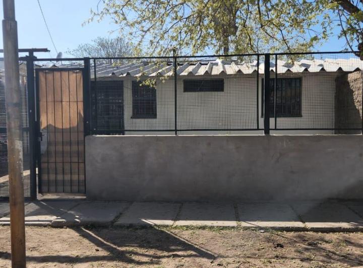 Casa · 75m² · 4 Ambientes · 2 Cocheras