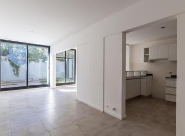 Departamento · 80m² · 4 Ambientes · Venta Departamento 2 Dorm. con Patio - Refineria