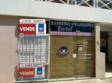 Casa · 4 Ambientes · Casa + Local Comercial en Barrio Villa Rosas