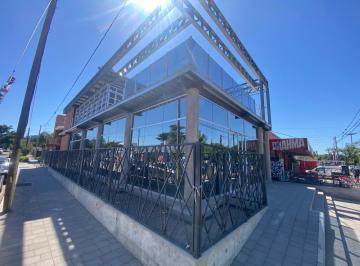 Local comercial de 3 ambientes, Córdoba · Alquiler Local Comer 200 m² 2 a Estr Av Rafael Nuñez 3700 (Precio Consultar)