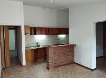 Casa · 128m² · 4 Ambientes · 1 Cochera · Casa en Venta Barrio Vicor