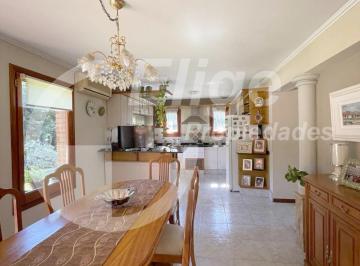 Casa de 6 ambientes, Córdoba · Casa en Venta 3 Dorm. con Jardín, Quincho, Pileta, Lomas de La Carolina
