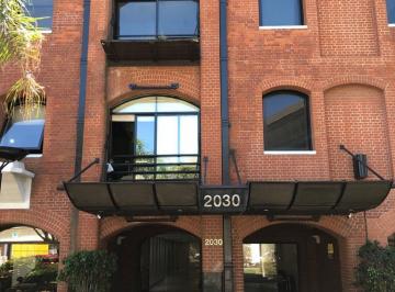Oficina comercial · 129m² · 4 Ambientes · 1 Cochera · Oficina en Puerto Madero - 130 m² - Cochera Fija