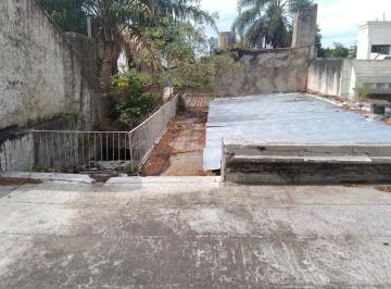 Bodega-Galpón · 300m² · Alquiler. Galpon con 2 Locales. Cuenca & Santo Tome