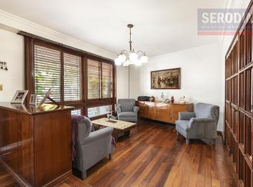 Ingreso · Casa en Barrio Parque Bernal