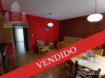 Departamento · 47m² · 2 Ambientes · 1 Cochera · Departamento 2 Amb C/cochera en Hernández 351