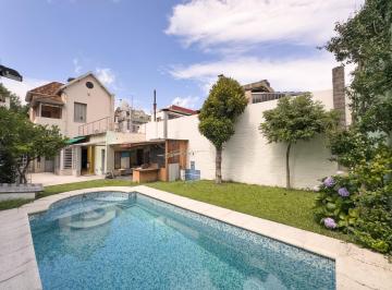 Casa · 160m² · 4 Ambientes · 2 Cocheras · Venta - Casa - 4 Ambientes - Pileta y Jardin - Flores